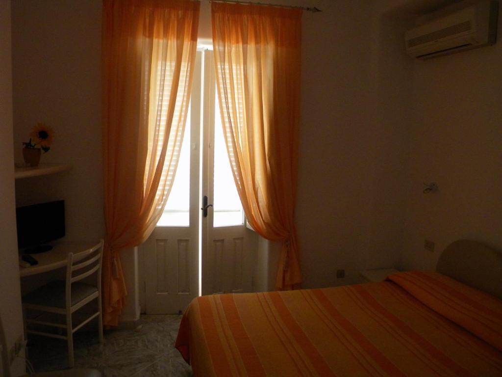 Hotel Parco Conte Casamicciola Terme Rum bild